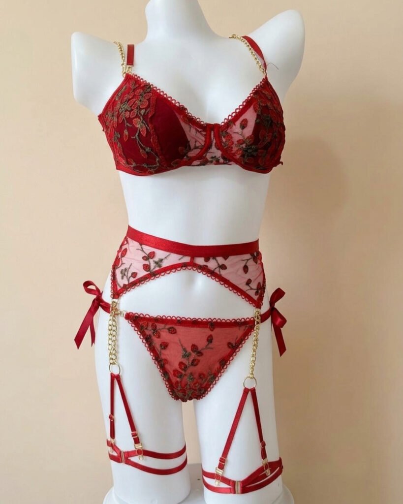 ruby red stocking pantybra set frnt